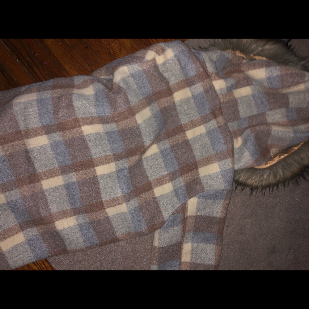 Winter coat - Picture 2 of 4